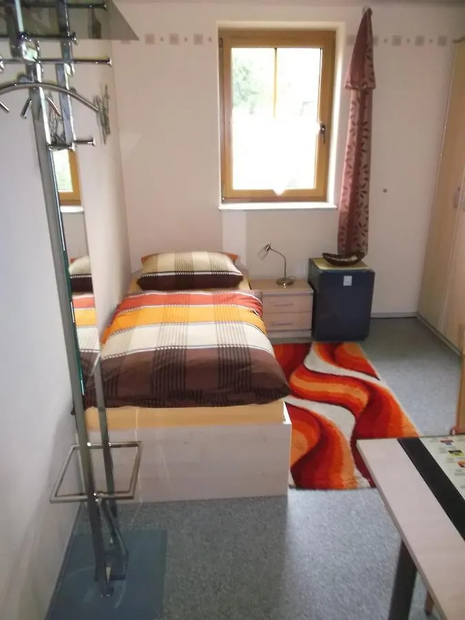 Guest house Pension/Fewo E. Tschernach Treuchtlingen